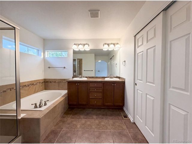 2232 Whistler Dr, Longmont, CO 80504