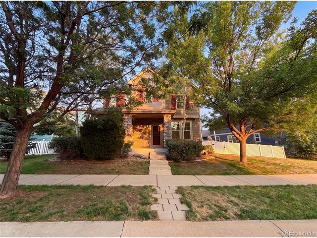 2232 Whistler Dr, Longmont, CO 80504