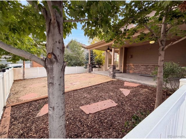 2232 Whistler Dr, Longmont, CO 80504