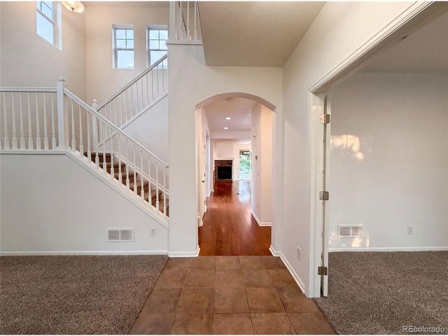 2232 Whistler Dr, Longmont, CO 80504