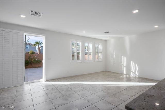 5741 Mia Skye Street, Las Vegas, NV 89148