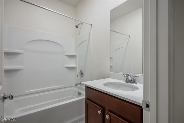 5741 Mia Skye Street, Las Vegas, NV 89148