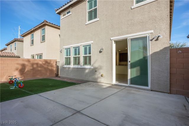 5741 Mia Skye Street, Las Vegas, NV 89148