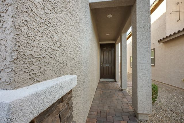 5741 Mia Skye Street, Las Vegas, NV 89148