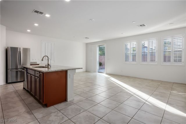 5741 Mia Skye Street, Las Vegas, NV 89148