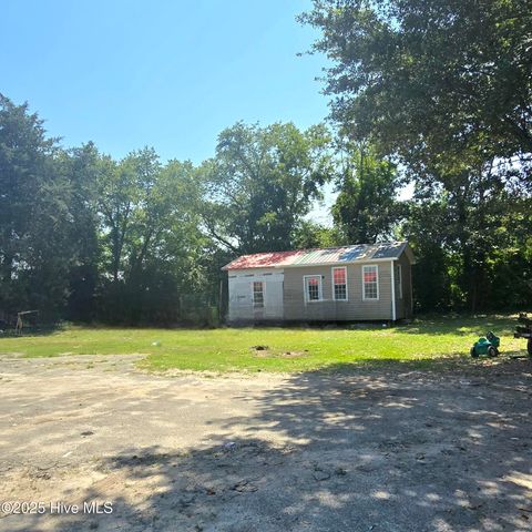 188 Bonham Road, Magnolia, NC 28453