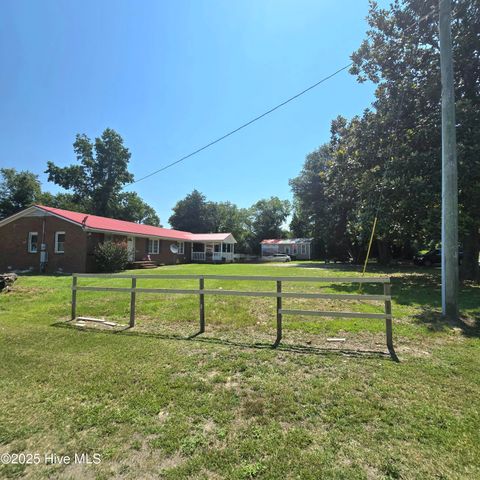 188 Bonham Road, Magnolia, NC 28453