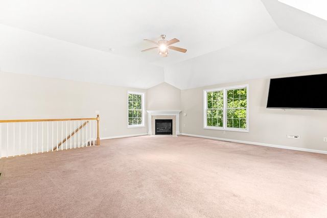 105 Wyndridge Circle, Pelham, NH 03076