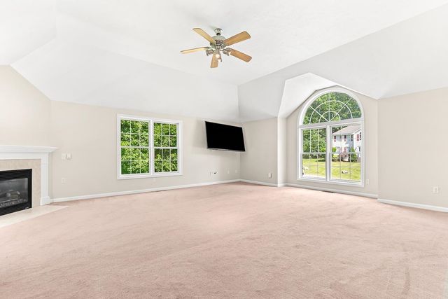 105 Wyndridge Circle, Pelham, NH 03076