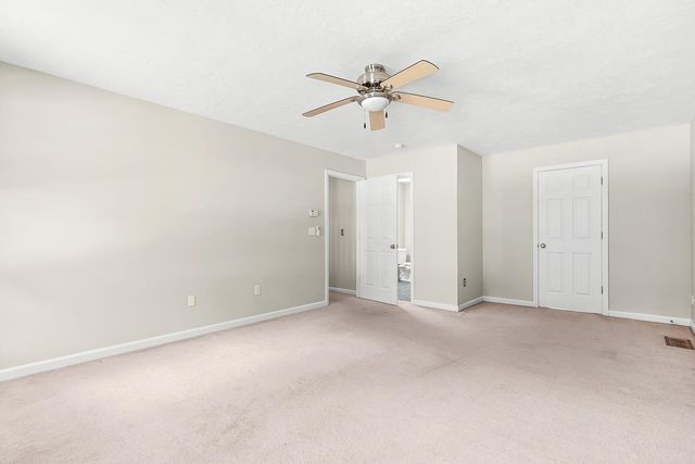 105 Wyndridge Circle, Pelham, NH 03076
