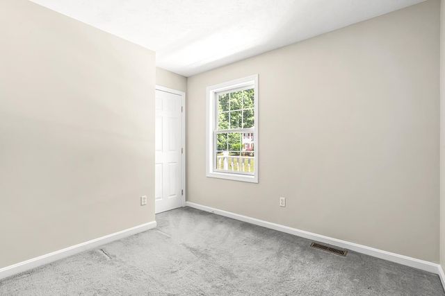 105 Wyndridge Circle, Pelham, NH 03076