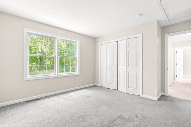 105 Wyndridge Circle, Pelham, NH 03076