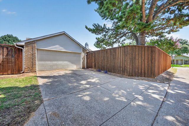 2801 Stratford Lane, Flower Mound, TX 75028