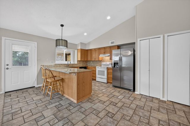 2801 Stratford Lane, Flower Mound, TX 75028