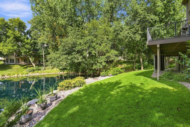 1316 Summit Oaks Drive, Burnsville, MN 55337