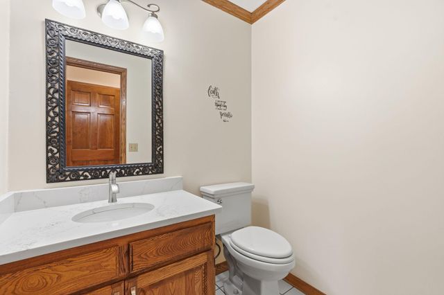 1316 Summit Oaks Drive, Burnsville, MN 55337