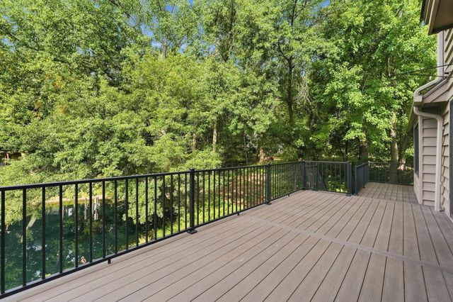 1316 Summit Oaks Drive, Burnsville, MN 55337
