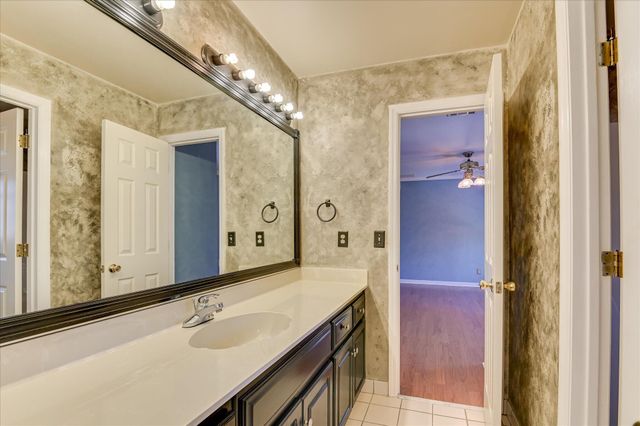 864 River Bluff Road, North Augusta, SC 29841