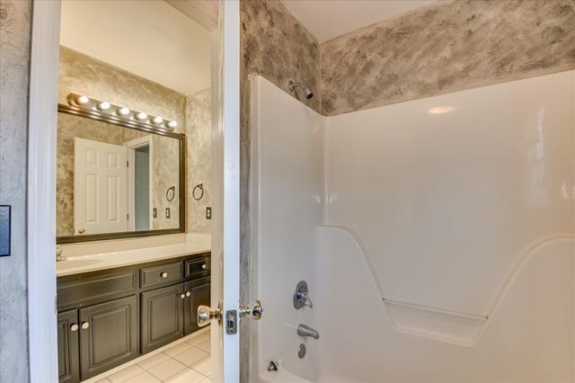 864 River Bluff Road, North Augusta, SC 29841