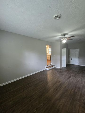 1517 Pine Log Road, Aiken, SC 29803