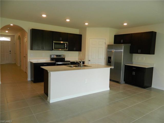 25118 Doredo DR, Punta Gorda, FL 33955