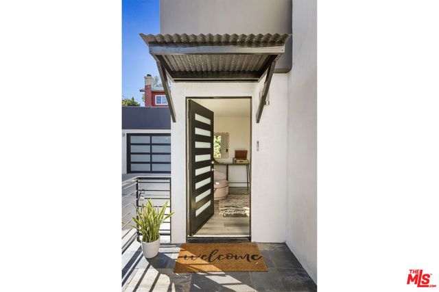 1057 N Avenue 49, Los Angeles, CA 90042