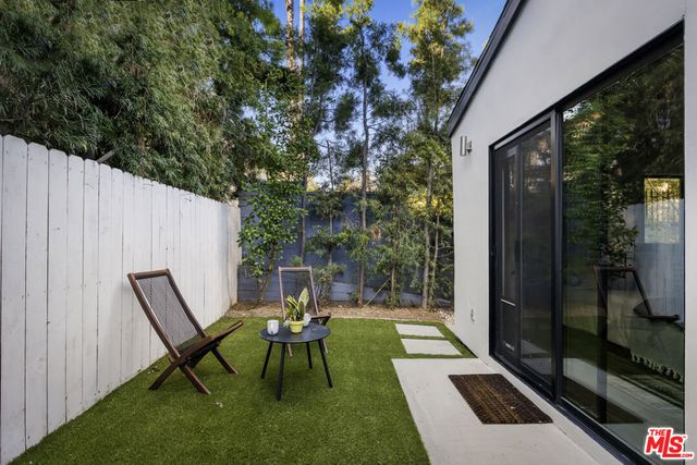 1057 N Avenue 49, Los Angeles, CA 90042