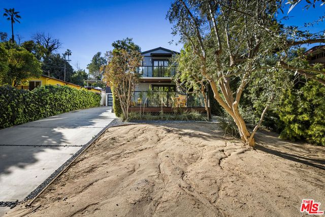 1057 N Avenue 49, Los Angeles, CA 90042