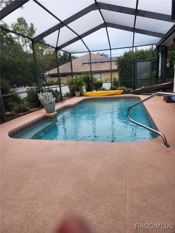 2 Speceberry Court S, Homosassa, FL 34446