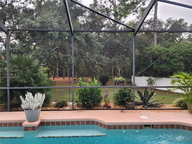 2 Speceberry Court S, Homosassa, FL 34446