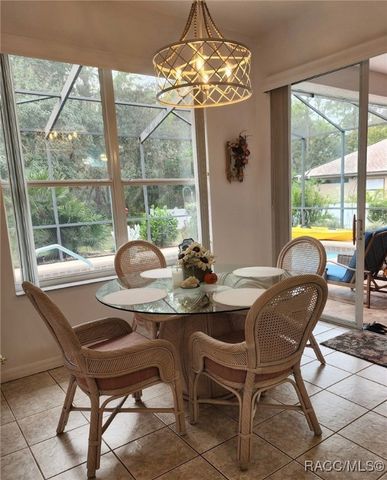 2 Speceberry Court S, Homosassa, FL 34446