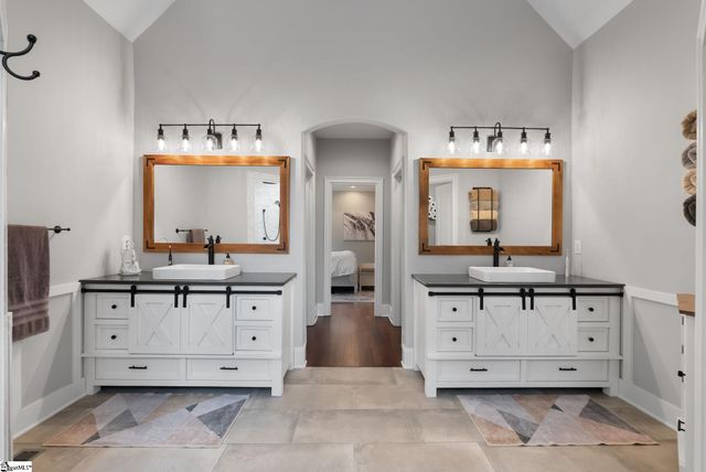 430 Winesap Road, Duncan, SC 29334