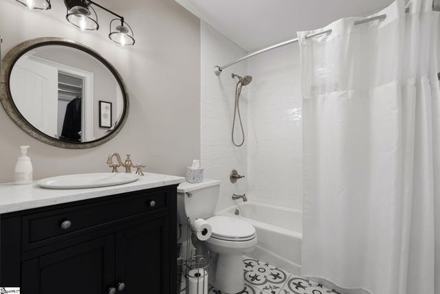 430 Winesap Road, Duncan, SC 29334