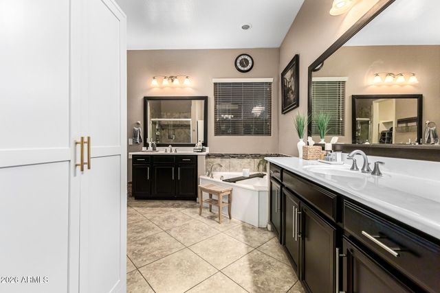 3545 E CASSIA Lane, Gilbert, AZ 85298