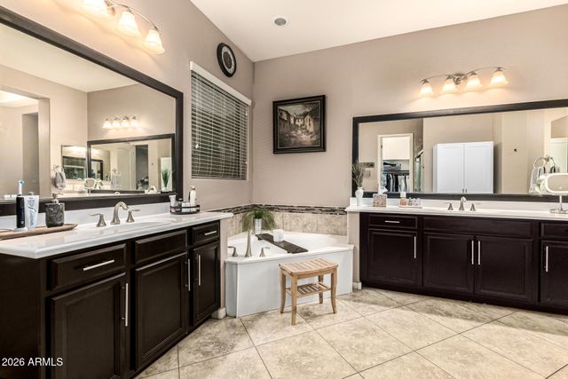 3545 E CASSIA Lane, Gilbert, AZ 85298