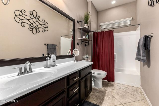 3545 E CASSIA Lane, Gilbert, AZ 85298