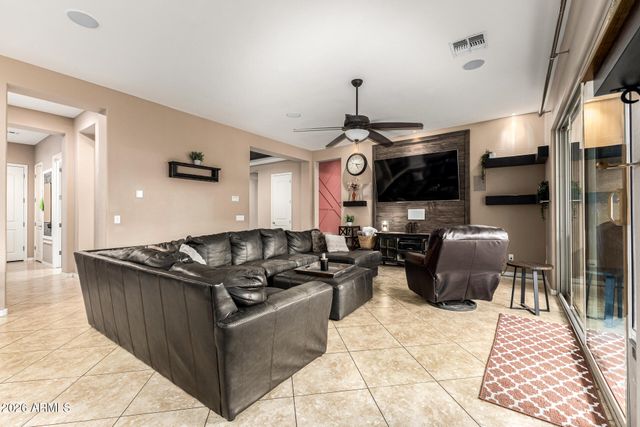 3545 E CASSIA Lane, Gilbert, AZ 85298