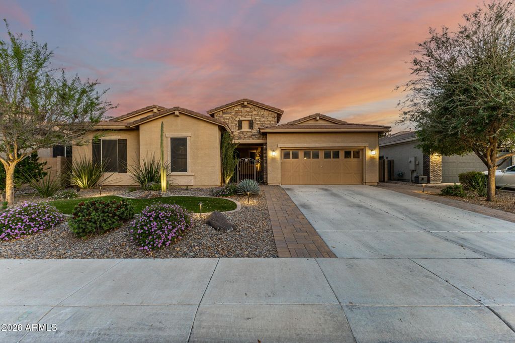 3545 E CASSIA Lane, Gilbert, AZ 85298