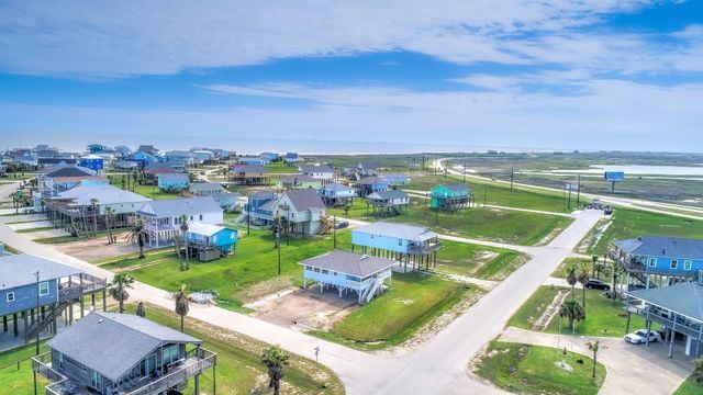 13131 Buccaneer Parkway, Freeport, TX 77541