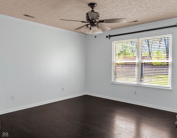 2023 Cycling Lane, Indianapolis, IN 46260