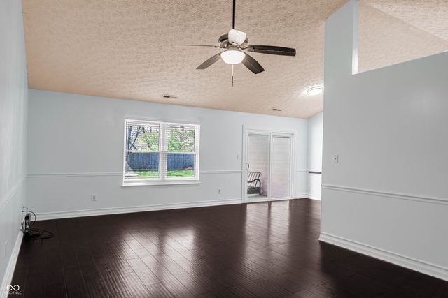 2023 Cycling Lane, Indianapolis, IN 46260