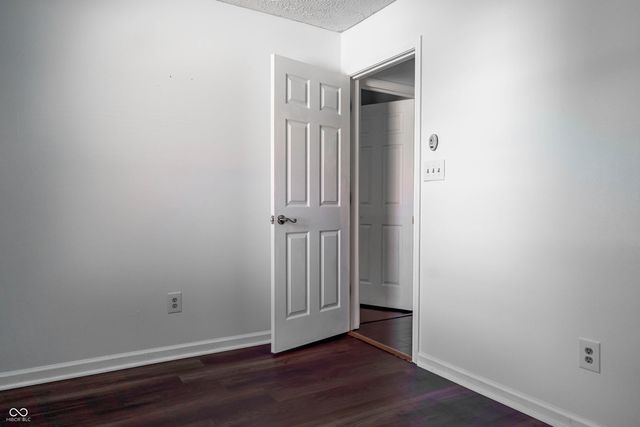 2023 Cycling Lane, Indianapolis, IN 46260