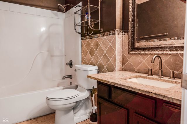 2023 Cycling Lane, Indianapolis, IN 46260