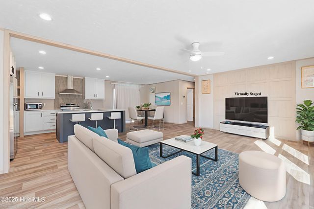 298 Jarvisburg Road, Jarvisburg, NC 27947