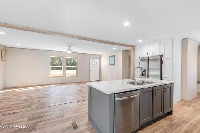 298 Jarvisburg Road, Jarvisburg, NC 27947