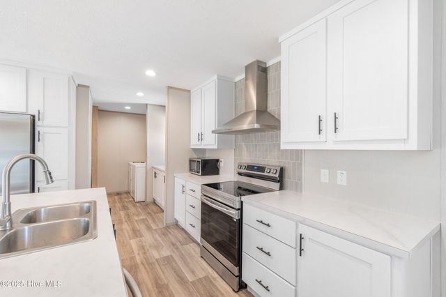 298 Jarvisburg Road, Jarvisburg, NC 27947