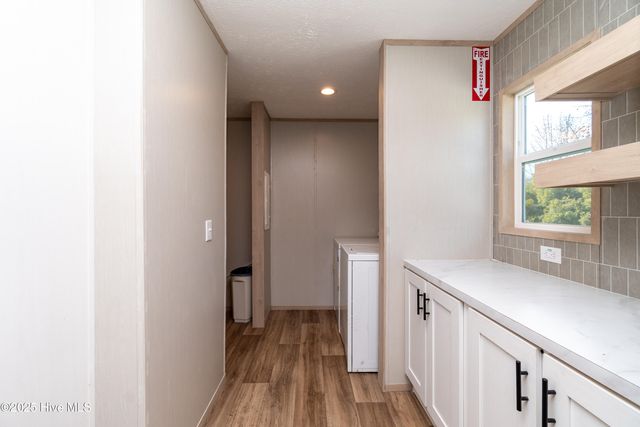 298 Jarvisburg Road, Jarvisburg, NC 27947