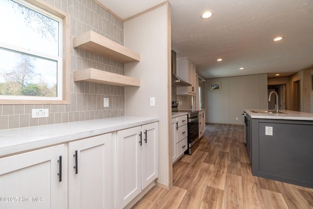 298 Jarvisburg Road, Jarvisburg, NC 27947