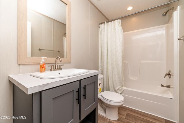 298 Jarvisburg Road, Jarvisburg, NC 27947