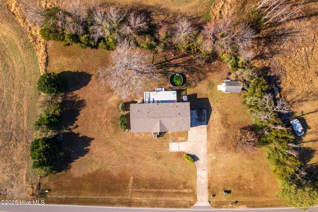 298 Jarvisburg Road, Jarvisburg, NC 27947